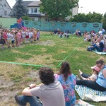 rodzice oglądają występy dzieci (2).jpg