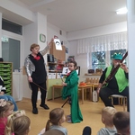 Dzieci poznają elementy partytury..jpg