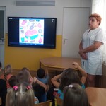 Pani kucharka opowiada o szkodliwych produktach..jpg