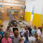 Wizyta leśniczego w gr IV Kubusie.jpg