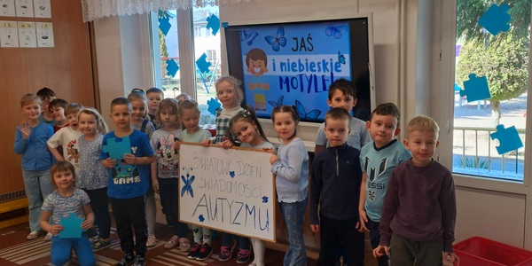 Pajacyki pozują do zdjęcia .jpg