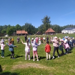 Zabawy taneczne.jpg