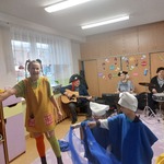 improwizacja taneczna z chustkami.jpg