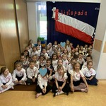 dzieci z grupy III i IV.jpg
