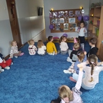 Gumisie losują przepowiednie.jpg