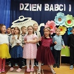 Pajacyki podczas występu.jpg