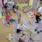 Zabawy Smerfików .jpg