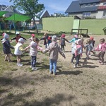 Optymistyczna dyskoteka na placu .jpg